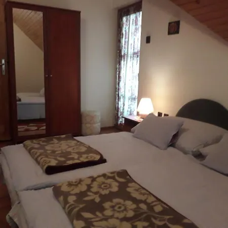 Holiday home Beatrix Ueduelohaz Balatonbereny