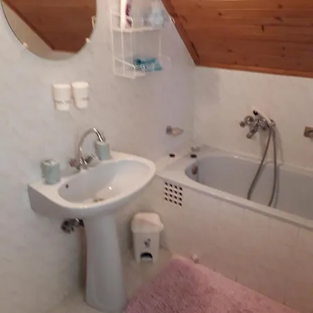 Beatrix Ueduelohaz Balatonberény