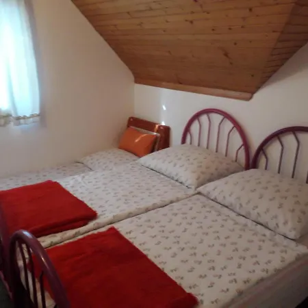 Beatrix Ueduelohaz * Balatonbereny
