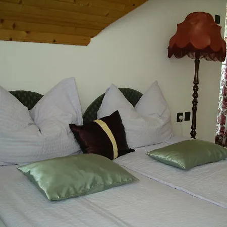 Beatrix Ueduelohaz * Balatonberény